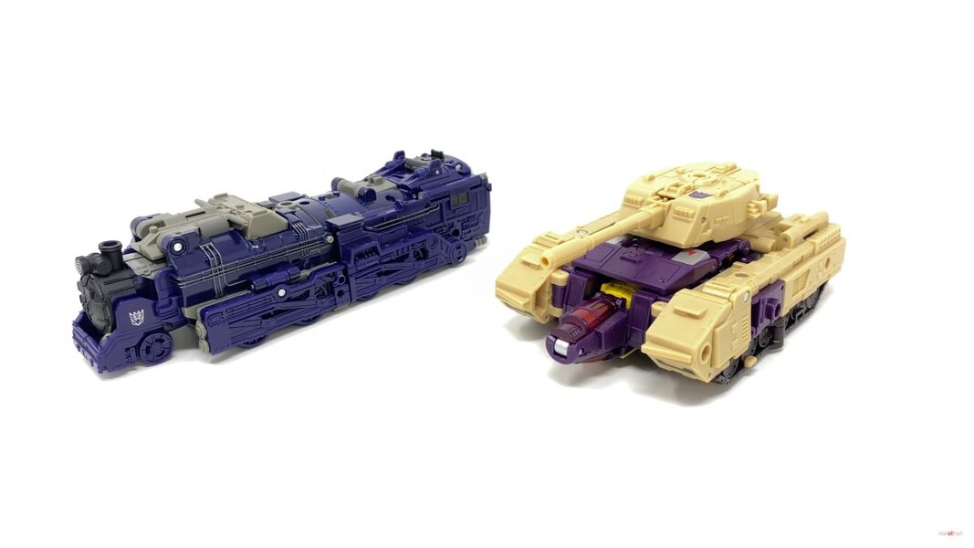 Transformers Legacy Blitzwing First Look In Hand Image  (49 of 61)